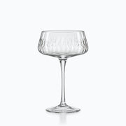 Verre à Pied Cocktail, sur fond blanc