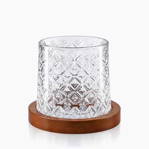 Verre à Whisky avec Socle, sur fond blanc