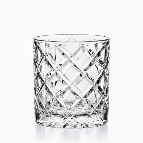 Verre à Whisky Ciselé, sur fond blanc