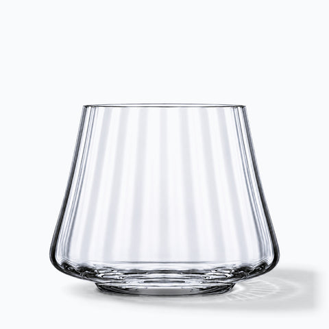 Verre à whisky Corset seul sur fond blanc avec son ombre portée