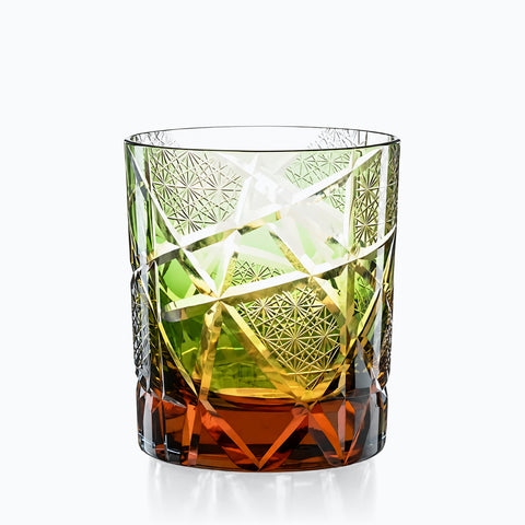 Verre à Whisky Edo Kiriko Gravé, couleur vert, sur fond blanc