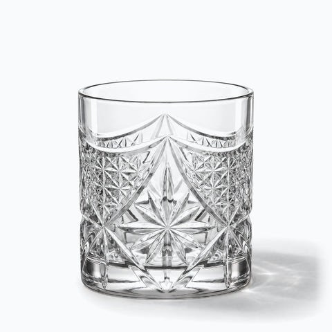 Verre à Whisky Parrain, avec son ombre portée, sur fond blanc