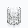 Verre à whisky vintage, Verre à Whisky Ancien - Cristal, sur fond blanc