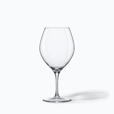 Verre ballon à gin Bourgeon seul sur fond blanc, ombre portée