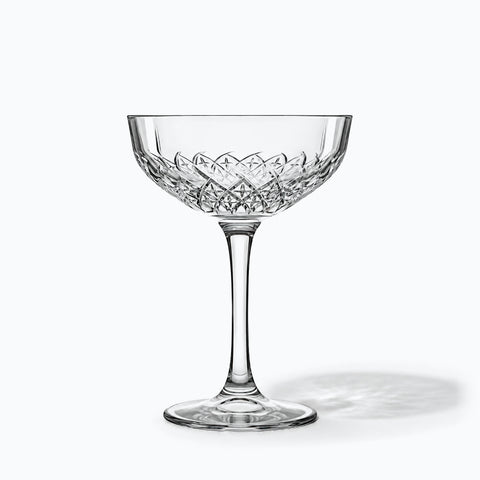 Verre Cocktail Péristyle, avec son ombre portée, sur fond blanc