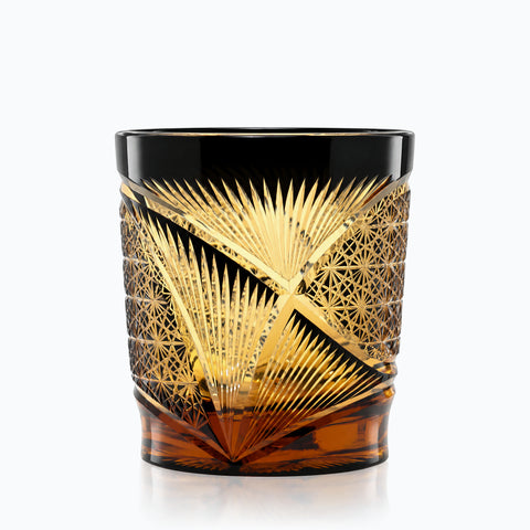 Verre Coloré Cristal, sur fond blanc