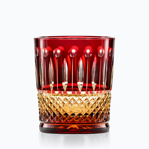 Verre de Table Coloré, couleur edo rubis, sur fond blanc