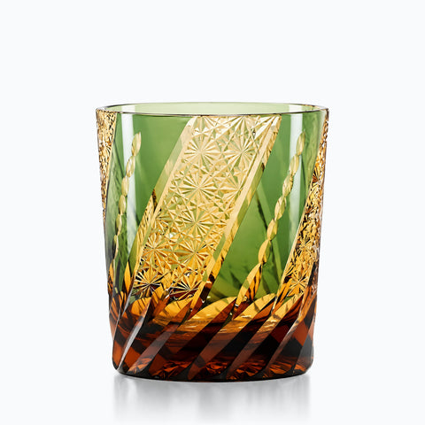 Verre D'eau Couleur, couleur edo green, sur fond blanc