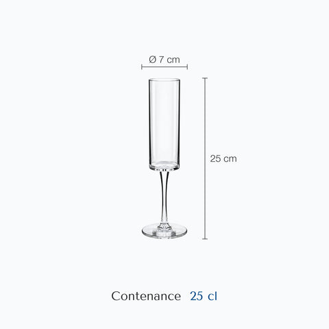 Dimensions : Verre à Dégustation Champagne (hauteur 25 cm, diamètre 7 cm, contenance 25 cl)