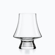 Verre de Dégustation Rhum, sur fond blanc