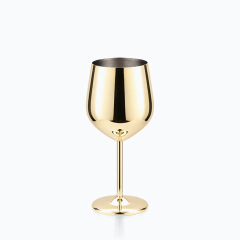 Verre à Vin Doré, sur fond blanc