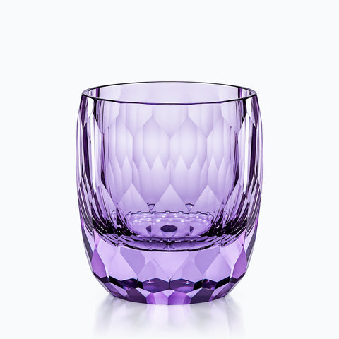 Verre de Couleur Japonais, sur fond blanc