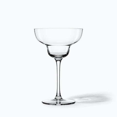 Verre Margarita, avec son ombre portée, sur fond blanc