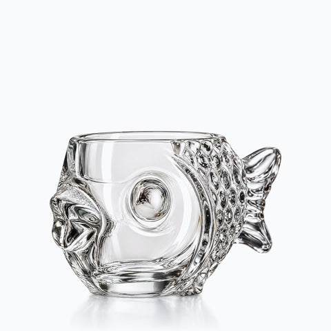 Verre Poisson, sur fond blanc