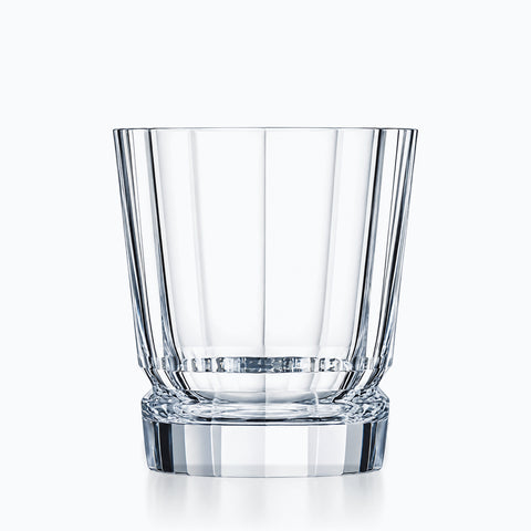 Verre à Vin Sans Pied, sur fond blanc