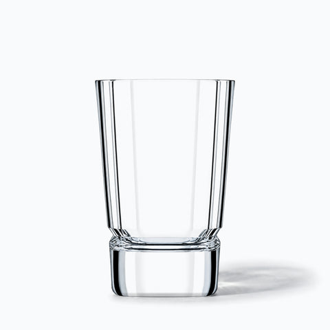 Verre Shooter Rhum, avec son ombre portée, sur fond blanc