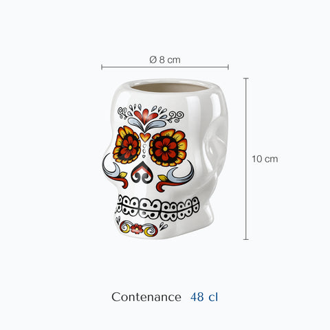Dimensions : Verre Tête de Mort (hauteur 10 cm, diamètre 8 cm, contenance 48 cl)