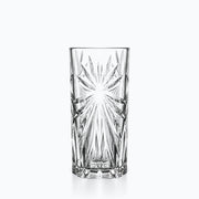 Verre Tumbler, sur fond blanc