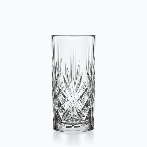 Verre Tumbler, modèle globetrotter, sur fond blanc