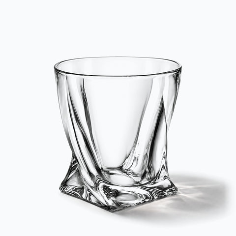 Verre à Whisky Quadro, avec son ombre portée, sur fond blanc